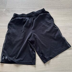 Black Under Armour shorts